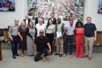 Alvaro Luís Bastos com amigos e familiares