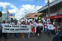 Participantes percorreram ruas e avenidas centrais durante ato em homenagem