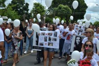 Participantes percorreram ruas e avenidas centrais durante ato em homenagem