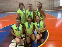 Equipe vice-campeã do 1º Open de Vôlei feminino Clube Penapolense