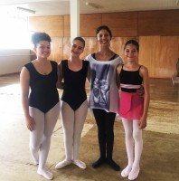 Bailarinas penapolenses com os professores durante o curso de extensão da Cia Promodança