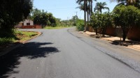 Avenida era a única via que faltava receber a pavimentação no bairro Recreio Mirage