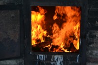 Tijolos de maconha foram incinerados em uma empresa da cidade