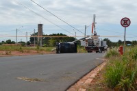 Segundo apurado, condutora teria passado mal, perdido o controle e batido no poste