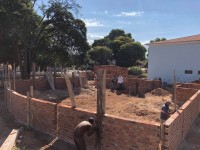 Além da revitalização da praça, serão incluídos vários quiosques para praça de alimentação e calçadão