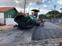 Rua Altino Vaz de Melo foi recapeada no trecho entre as avenidas São José e Adelino Peters