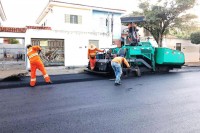 Novo trecho da rua Giácomo Paro foi recapeado entre as avenidas da Glória e Odoço Marques