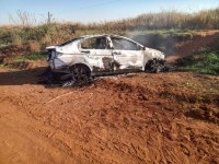 Carro do comerciante levado na fuga foi encontrado incendiado em Jaú