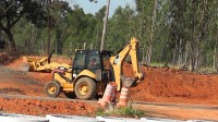 Serviço está sendo feito do lado oposto, na margem onde se situa a Bonolat