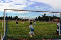 Garotada da região já estreou o campo de futebol com medidas oficiais