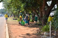 Grupo se reuniu no Parque Santa Leonor, saindo em carreata pelas ruas da cidade