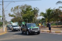 Grupo se reuniu no Parque Santa Leonor, saindo em carreata pelas ruas da cidade