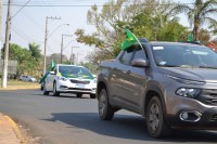 Grupo se reuniu no Parque Santa Leonor, saindo em carreata pelas ruas da cidade