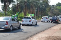 Grupo se reuniu no Parque Santa Leonor, saindo em carreata pelas ruas da cidade