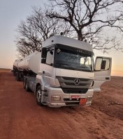 Carreta estava abandonada no interior de um canavial e os tanques aparentemente vazios